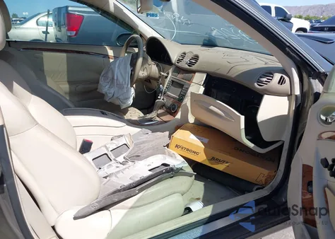 2008 Mercedes-Benz Clk 350 из США, поврежденный, VIN WDBTJ56H68F237281